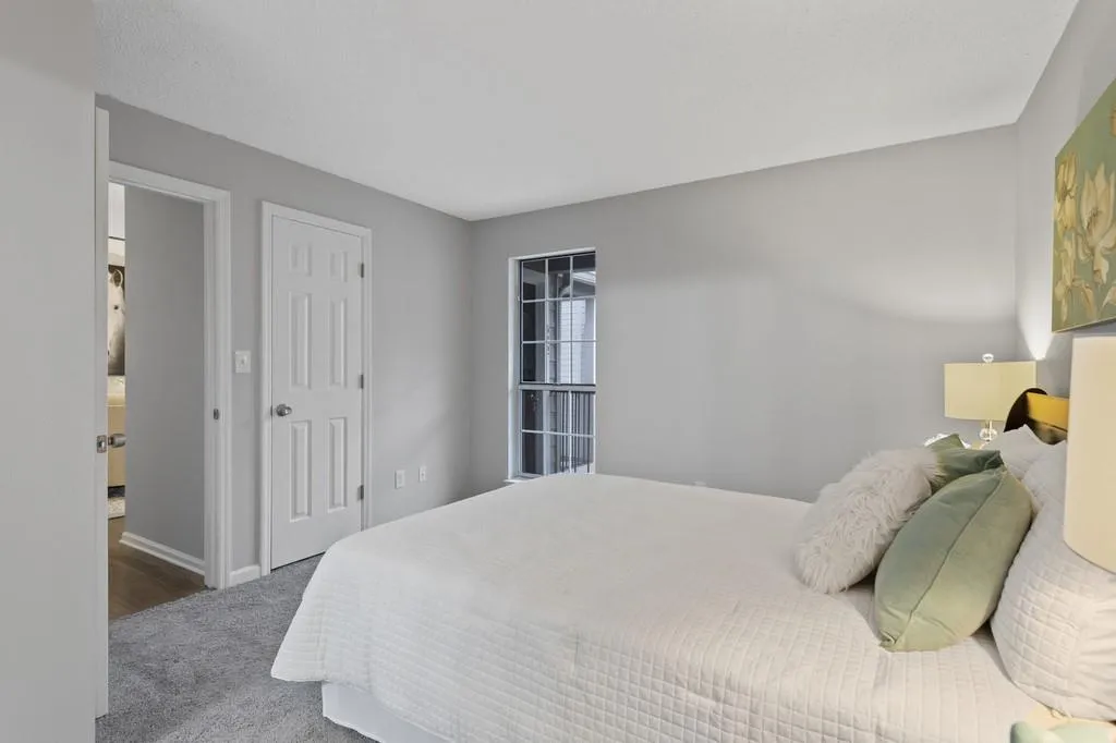 322 Granville Court, Sandy Springs, Georgia 30328, 2 Bedrooms Bedrooms, ,2 BathroomsBathrooms,Residential,Sold,322 Granville Court,6639821