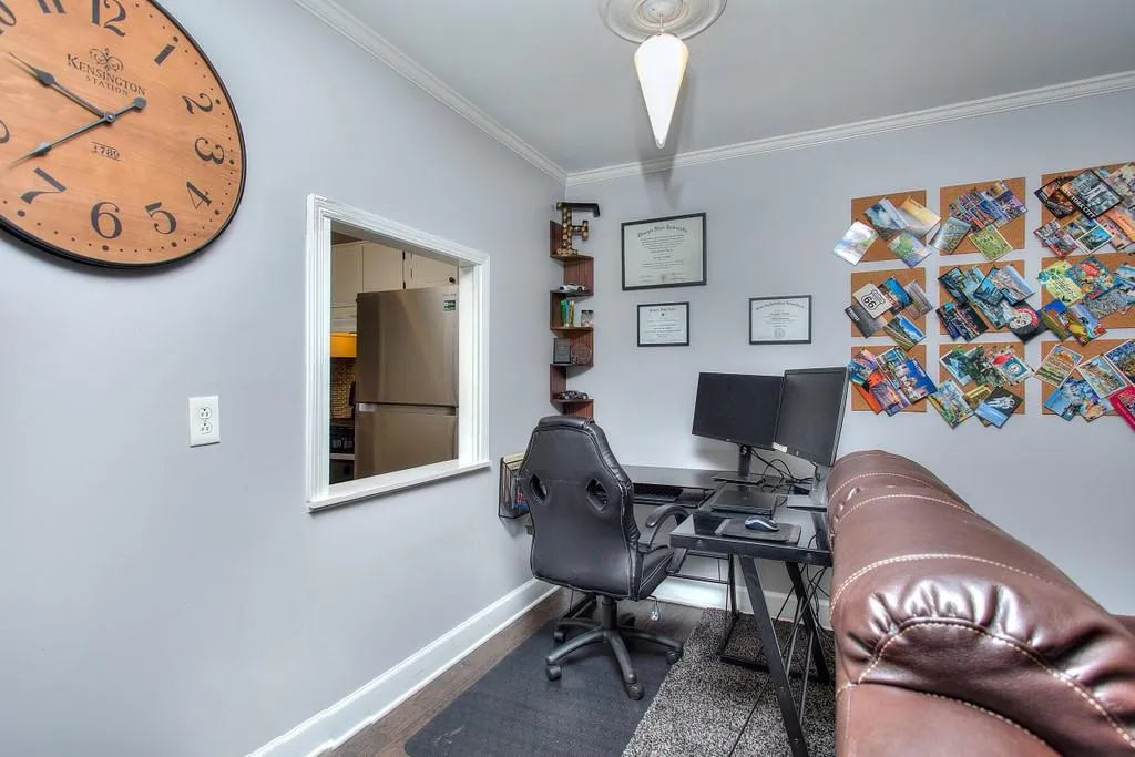 5400 Roswell Road Ne Unit #g4, Atlanta, Georgia 30342, 1 Bedroom Bedrooms, ,2 BathroomsBathrooms,Residential,Sold,5400 Roswell Road Ne Unit #g4,6758203