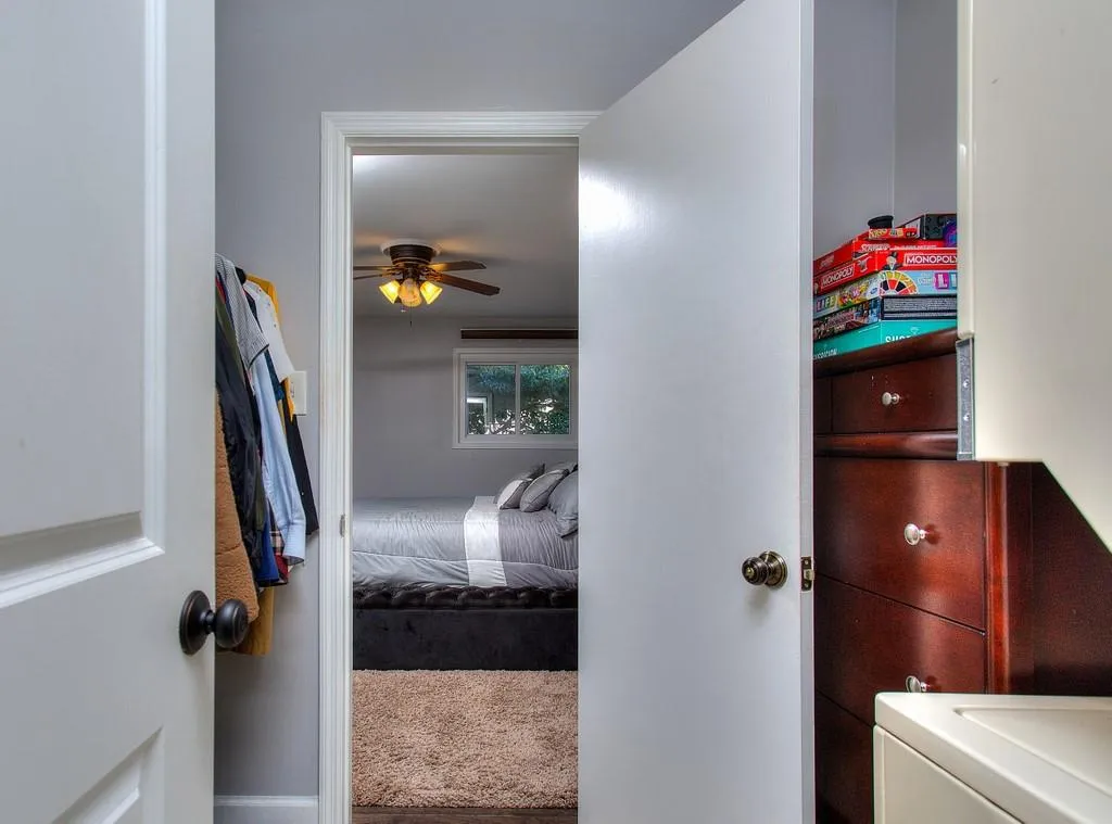 5400 Roswell Road Ne Unit #g4, Atlanta, Georgia 30342, 1 Bedroom Bedrooms, ,2 BathroomsBathrooms,Residential,Sold,5400 Roswell Road Ne Unit #g4,6758203