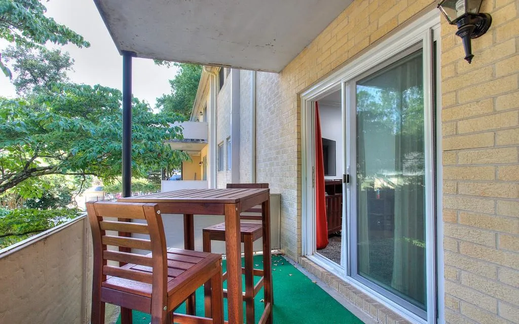 5400 Roswell Road Ne Unit #g4, Atlanta, Georgia 30342, 1 Bedroom Bedrooms, ,2 BathroomsBathrooms,Residential,Sold,5400 Roswell Road Ne Unit #g4,6758203