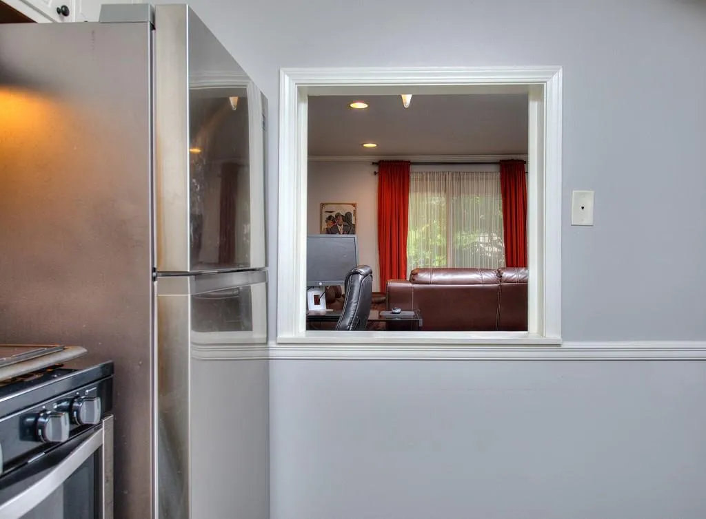 5400 Roswell Road Ne Unit #g4, Atlanta, Georgia 30342, 1 Bedroom Bedrooms, ,2 BathroomsBathrooms,Residential,Sold,5400 Roswell Road Ne Unit #g4,6758203