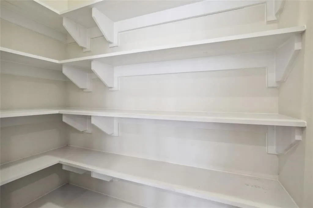 435 Alderwood Street, Atlanta, Georgia 30328, 3 Bedrooms Bedrooms, ,3 BathroomsBathrooms,Residential,Sold,435 Alderwood Street,7152473