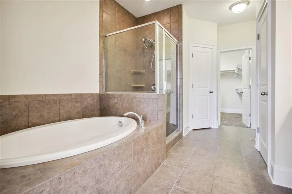 435 Alderwood Street, Atlanta, Georgia 30328, 3 Bedrooms Bedrooms, ,3 BathroomsBathrooms,Residential,Sold,435 Alderwood Street,7152473