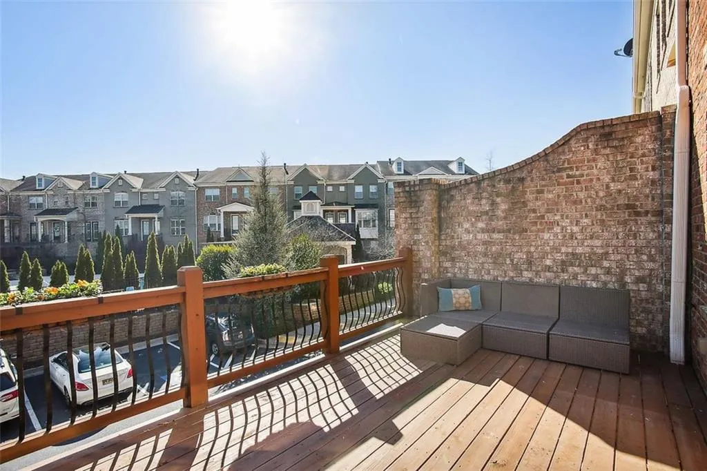 435 Alderwood Street, Atlanta, Georgia 30328, 3 Bedrooms Bedrooms, ,3 BathroomsBathrooms,Residential,Sold,435 Alderwood Street,7152473