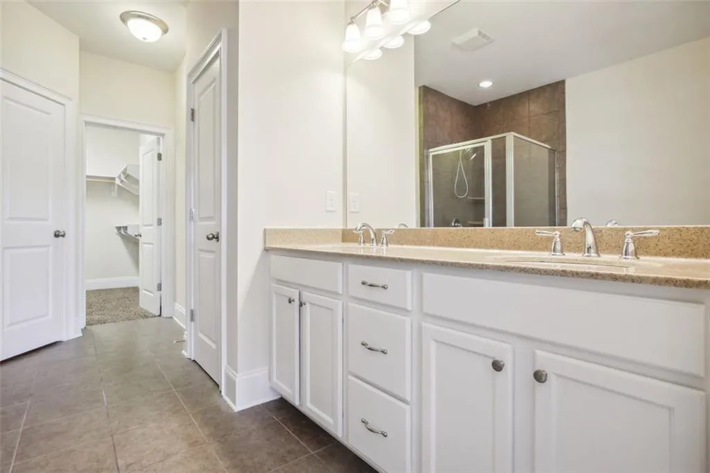 435 Alderwood Street, Atlanta, Georgia 30328, 3 Bedrooms Bedrooms, ,3 BathroomsBathrooms,Residential,Sold,435 Alderwood Street,7152473