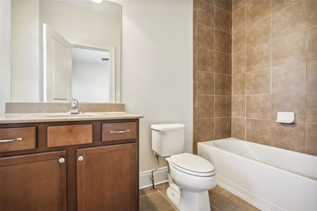 435 Alderwood Street, Atlanta, Georgia 30328, 3 Bedrooms Bedrooms, ,3 BathroomsBathrooms,Residential,Sold,435 Alderwood Street,7152473