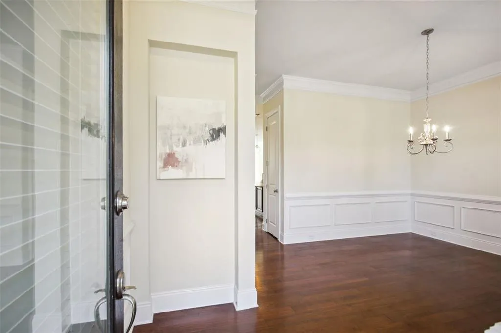 435 Alderwood Street, Atlanta, Georgia 30328, 3 Bedrooms Bedrooms, ,3 BathroomsBathrooms,Residential,Sold,435 Alderwood Street,7152473