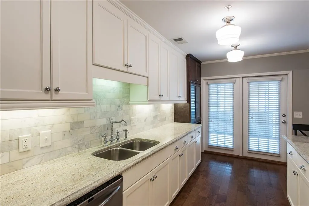 750 Dalrymple Road Unit N4, Atlanta, Georgia 30328, 3 Bedrooms Bedrooms, ,2 BathroomsBathrooms,Residential,Sold,750 Dalrymple Road Unit N4,6016657