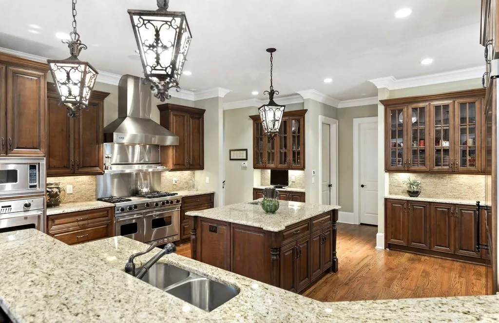 2055 Clay Drive, Sandy Springs, Georgia 30350, 7 Bedrooms Bedrooms, ,7 BathroomsBathrooms,Residential,Sold,2055 Clay Drive,6683709