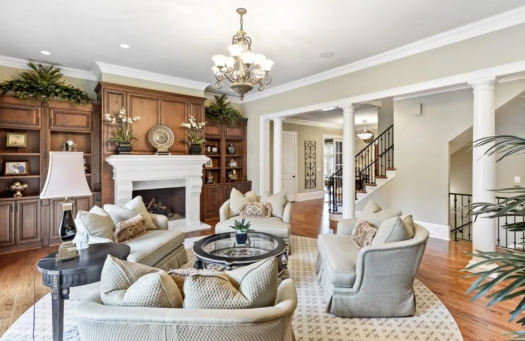 2055 Clay Drive, Sandy Springs, Georgia 30350, 7 Bedrooms Bedrooms, ,7 BathroomsBathrooms,Residential,Sold,2055 Clay Drive,6683709