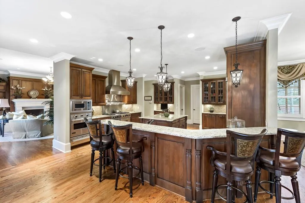 2055 Clay Drive, Sandy Springs, Georgia 30350, 7 Bedrooms Bedrooms, ,7 BathroomsBathrooms,Residential,Sold,2055 Clay Drive,6683709