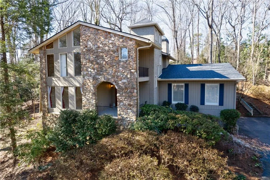 7565 Ball Mill Road, Sandy Springs, Georgia 30350, 4 Bedrooms Bedrooms, ,3 BathroomsBathrooms,Residential,Sold,7565 Ball Mill Road,7165951