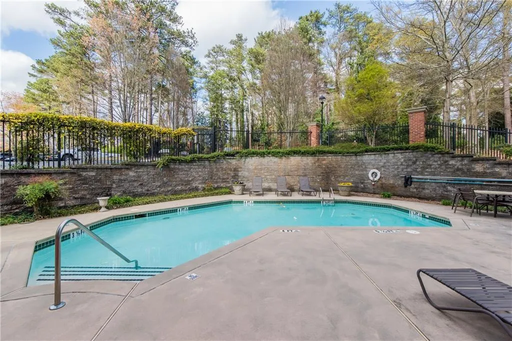 5559 Glenridge Drive Unit 1103, Atlanta, Georgia 30342, 1 Bedroom Bedrooms, ,1 BathroomBathrooms,Residential,Sold,5559 Glenridge Drive Unit 1103,6000844