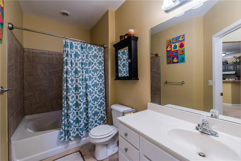 5559 Glenridge Drive Unit 1103, Atlanta, Georgia 30342, 1 Bedroom Bedrooms, ,1 BathroomBathrooms,Residential,Sold,5559 Glenridge Drive Unit 1103,6000844