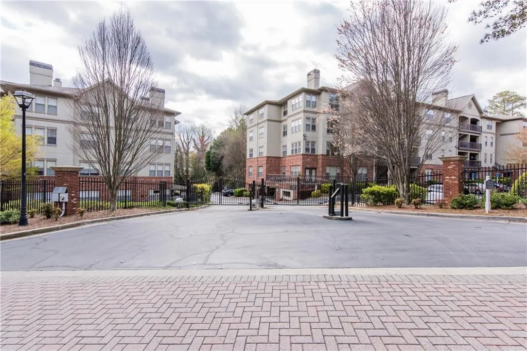 5559 Glenridge Drive Unit 1103, Atlanta, Georgia 30342, 1 Bedroom Bedrooms, ,1 BathroomBathrooms,Residential,Sold,5559 Glenridge Drive Unit 1103,6000844