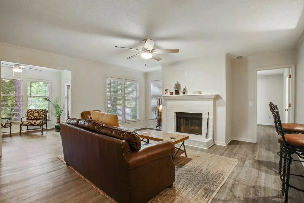 612 Abingdon Way, Sandy Springs, Georgia 30328, 2 Bedrooms Bedrooms, ,2 BathroomsBathrooms,Residential,Sold,612 Abingdon Way,6717127 612 Abingdon Way, Sandy Springs, Georgia 30328, 2 Bedrooms Bedrooms, ,2 BathroomsBathrooms,Residential,Sold,612 Abingdon Way,6717127