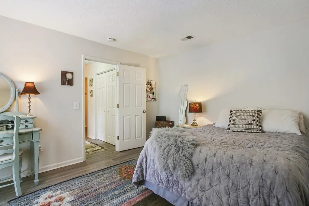 612 Abingdon Way, Sandy Springs, Georgia 30328, 2 Bedrooms Bedrooms, ,2 BathroomsBathrooms,Residential,Sold,612 Abingdon Way,6717127 612 Abingdon Way, Sandy Springs, Georgia 30328, 2 Bedrooms Bedrooms, ,2 BathroomsBathrooms,Residential,Sold,612 Abingdon Way,6717127