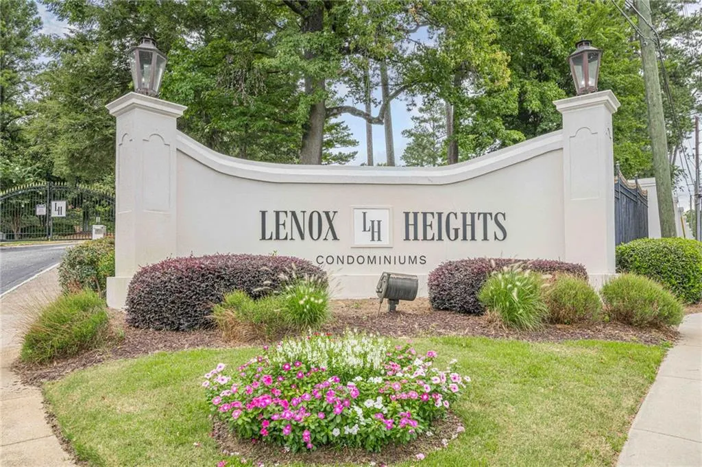 1118 Pine Heights Drive, Atlanta, Georgia 30324, 2 Bedrooms Bedrooms, ,2 BathroomsBathrooms,Residential,For Sale,1118 Pine Heights Drive,7624264