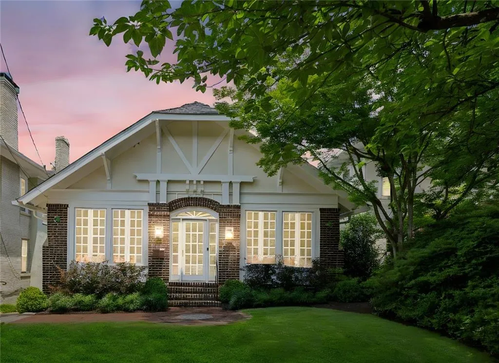 16 Walker Terrace Ne, Atlanta, Georgia 30309, 3 Bedrooms Bedrooms, ,3 BathroomsBathrooms,Residential,For Sale,16 Walker Terrace Ne,7594524
