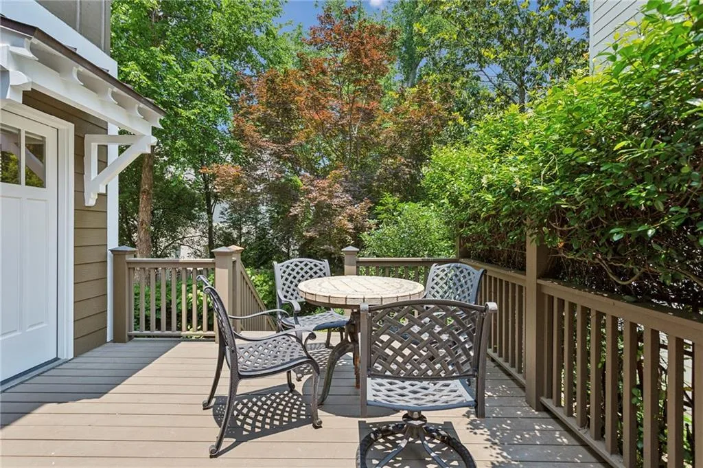 16 Walker Terrace Ne, Atlanta, Georgia 30309, 3 Bedrooms Bedrooms, ,3 BathroomsBathrooms,Residential,For Sale,16 Walker Terrace Ne,7594524