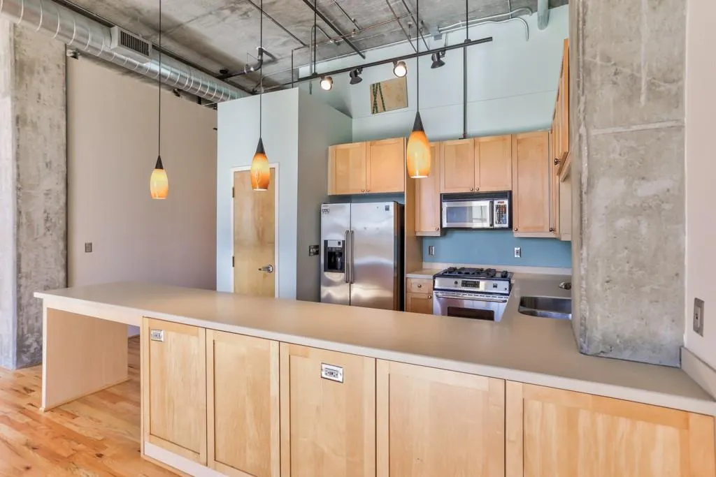 3235 Roswell Road Ne Unit 914, Atlanta, Georgia 30305, 2 Bedrooms Bedrooms, ,2 BathroomsBathrooms,Residential,Sold,3235 Roswell Road Ne Unit 914,5943017
