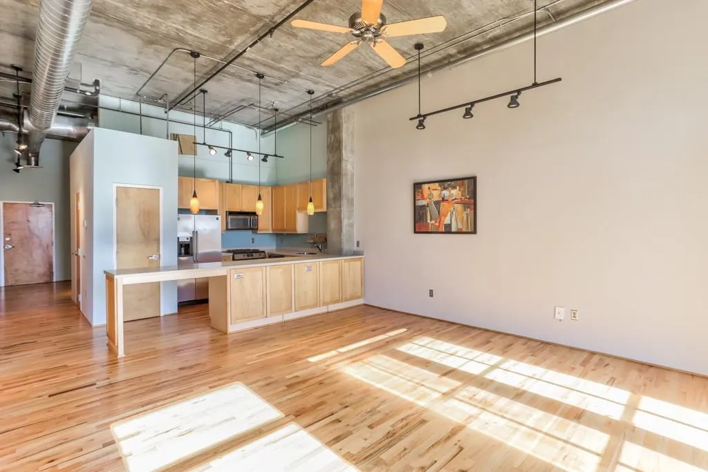 3235 Roswell Road Ne Unit 914, Atlanta, Georgia 30305, 2 Bedrooms Bedrooms, ,2 BathroomsBathrooms,Residential,Sold,3235 Roswell Road Ne Unit 914,5943017