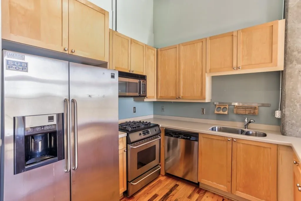 3235 Roswell Road Ne Unit 914, Atlanta, Georgia 30305, 2 Bedrooms Bedrooms, ,2 BathroomsBathrooms,Residential,Sold,3235 Roswell Road Ne Unit 914,5943017