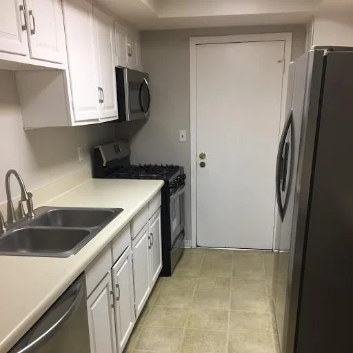 6851 Roswell Road Unit H13, Sandy Springs, Georgia 30328, 3 Bedrooms Bedrooms, ,2 BathroomsBathrooms,Residential,Sold,6851 Roswell Road Unit H13,6087764