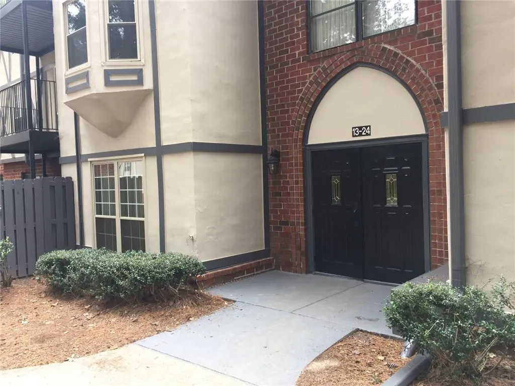 6851 Roswell Road Unit H13, Sandy Springs, Georgia 30328, 3 Bedrooms Bedrooms, ,2 BathroomsBathrooms,Residential,Sold,6851 Roswell Road Unit H13,6087764