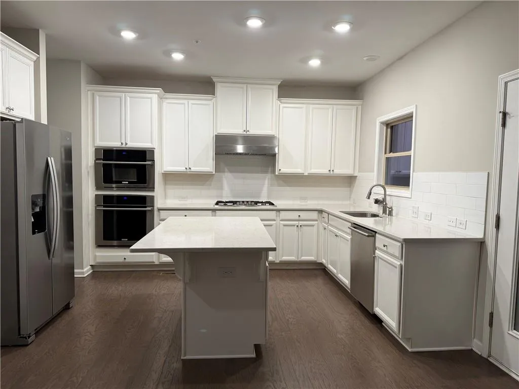 397 Wellspring Way, Sandy Springs, Georgia 30328, 4 Bedrooms Bedrooms, ,3 BathroomsBathrooms,Residential,Sold,397 Wellspring Way,7528376