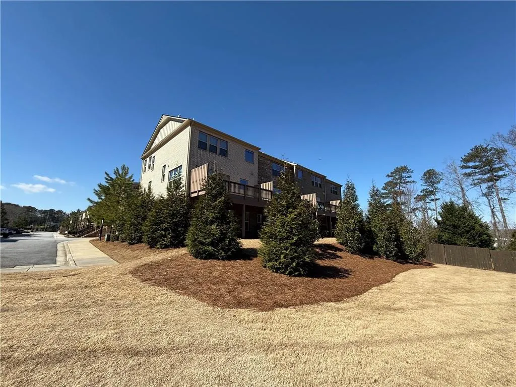 397 Wellspring Way, Sandy Springs, Georgia 30328, 4 Bedrooms Bedrooms, ,3 BathroomsBathrooms,Residential,Sold,397 Wellspring Way,7528376