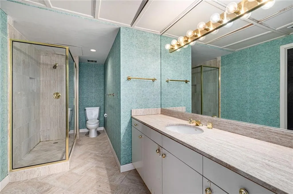 145 15th Street NE Unit 1424, Atlanta, Georgia 30309, 2 Bedrooms Bedrooms, ,2 BathroomsBathrooms,Residential,For Sale,145 15th Street NE Unit 1424,7303804