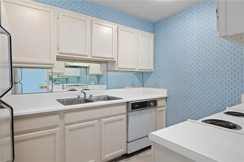 145 15th Street NE Unit 1424, Atlanta, Georgia 30309, 2 Bedrooms Bedrooms, ,2 BathroomsBathrooms,Residential,For Sale,145 15th Street NE Unit 1424,7303804
