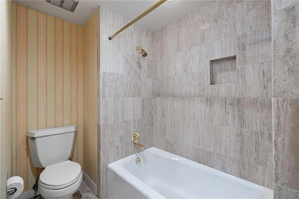 145 15th Street NE Unit 1424, Atlanta, Georgia 30309, 2 Bedrooms Bedrooms, ,2 BathroomsBathrooms,Residential,For Sale,145 15th Street NE Unit 1424,7303804