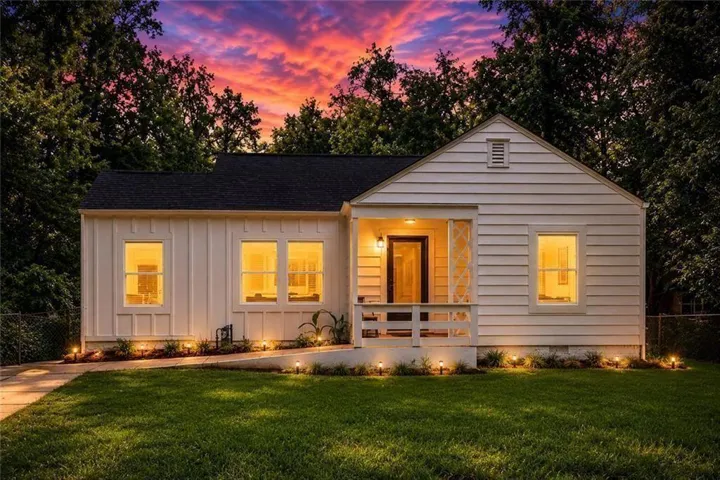 2130 Donald Lee Hollowell Parkway Nw, Atlanta, Georgia 30318