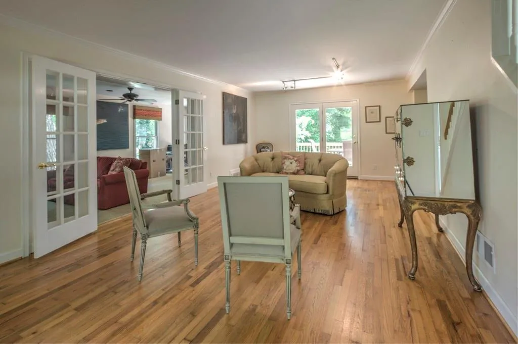 2796 Ridgemore Road Nw, Atlanta, Georgia 30318, 3 Bedrooms Bedrooms, ,2 BathroomsBathrooms,Residential,Sold,2796 Ridgemore Road Nw,5691743
