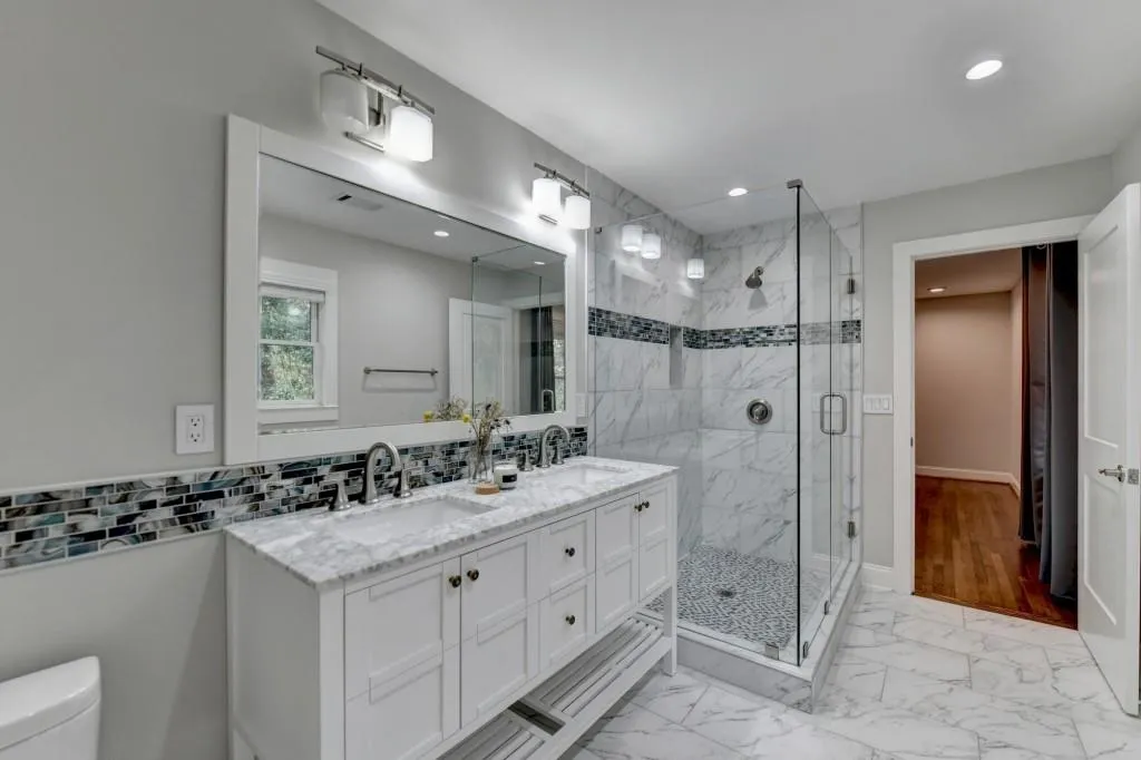 7185 Peachtree Dunwoody Road, Atlanta, Georgia 30328, 5 Bedrooms Bedrooms, ,3 BathroomsBathrooms,Residential,Sold,7185 Peachtree Dunwoody Road,7540192