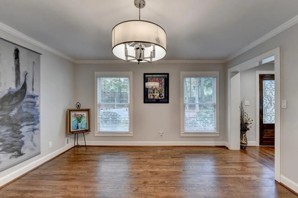 7185 Peachtree Dunwoody Road, Atlanta, Georgia 30328, 5 Bedrooms Bedrooms, ,3 BathroomsBathrooms,Residential,Sold,7185 Peachtree Dunwoody Road,7540192