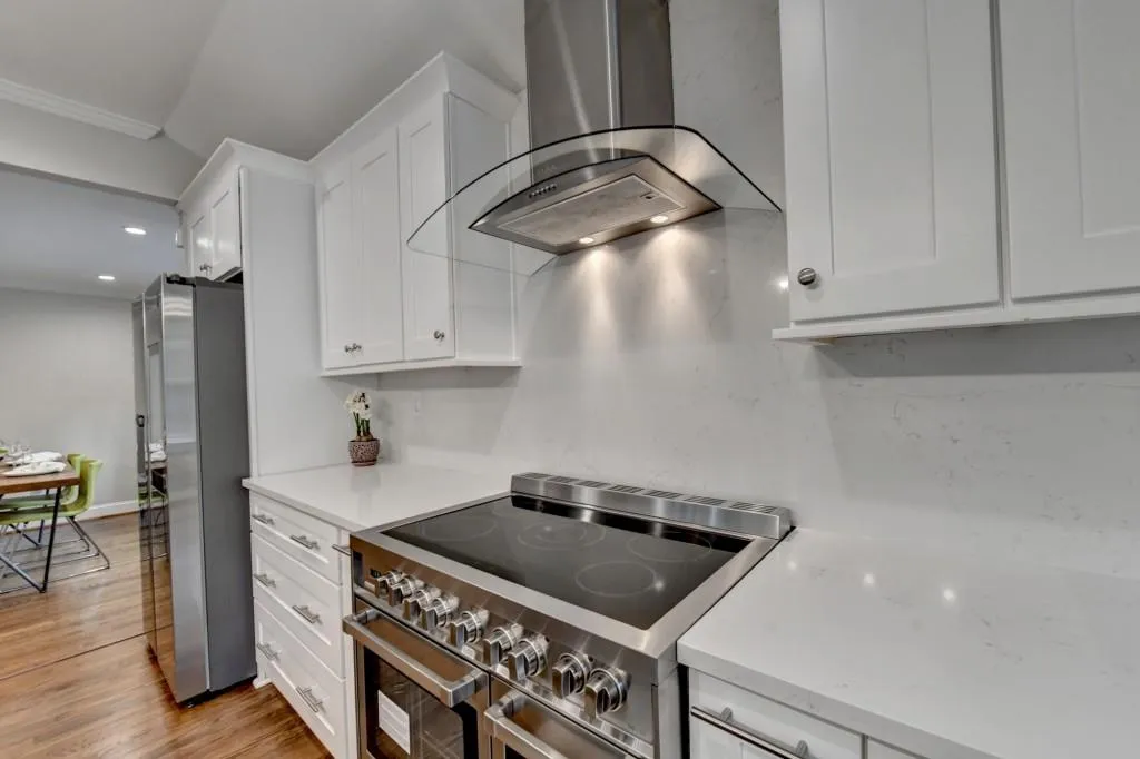 7185 Peachtree Dunwoody Road, Atlanta, Georgia 30328, 5 Bedrooms Bedrooms, ,3 BathroomsBathrooms,Residential,Sold,7185 Peachtree Dunwoody Road,7540192