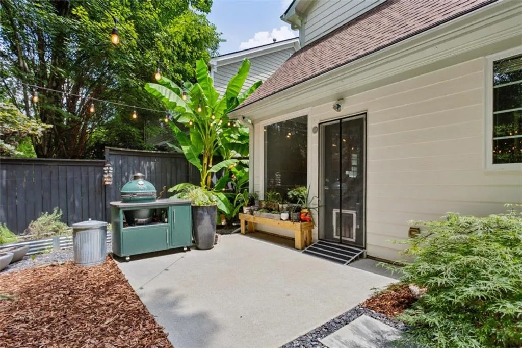 1808 Ellen Street, Atlanta, Georgia 30318, 3 Bedrooms Bedrooms, ,2 BathroomsBathrooms,Residential,For Sale,1808 Ellen Street,7631371