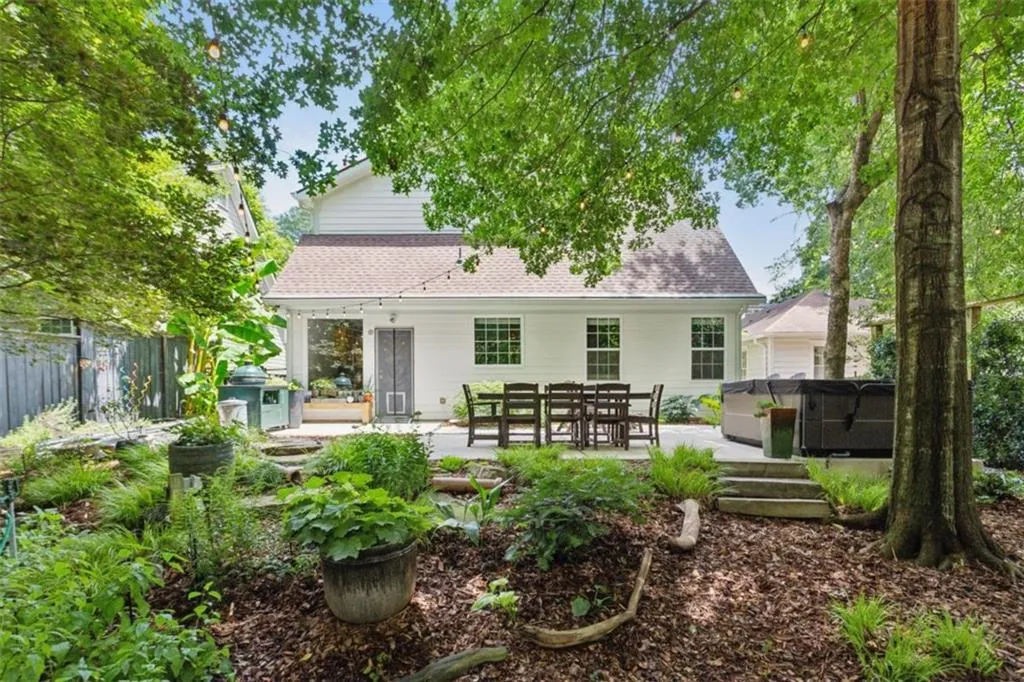1808 Ellen Street, Atlanta, Georgia 30318, 3 Bedrooms Bedrooms, ,2 BathroomsBathrooms,Residential,For Sale,1808 Ellen Street,7631371