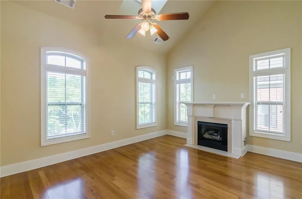 6452 Chariot Street, Sandy Springs, Georgia 30328, 2 Bedrooms Bedrooms, ,2 BathroomsBathrooms,Residential,Sold,6452 Chariot Street,5699528