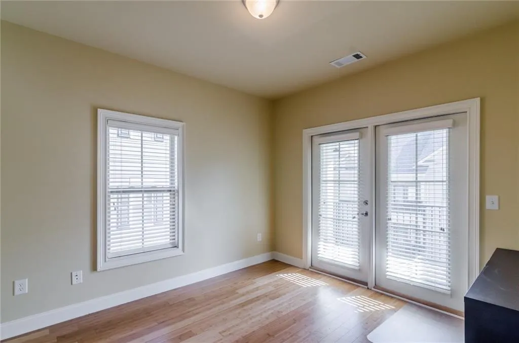 6452 Chariot Street, Sandy Springs, Georgia 30328, 2 Bedrooms Bedrooms, ,2 BathroomsBathrooms,Residential,Sold,6452 Chariot Street,5699528