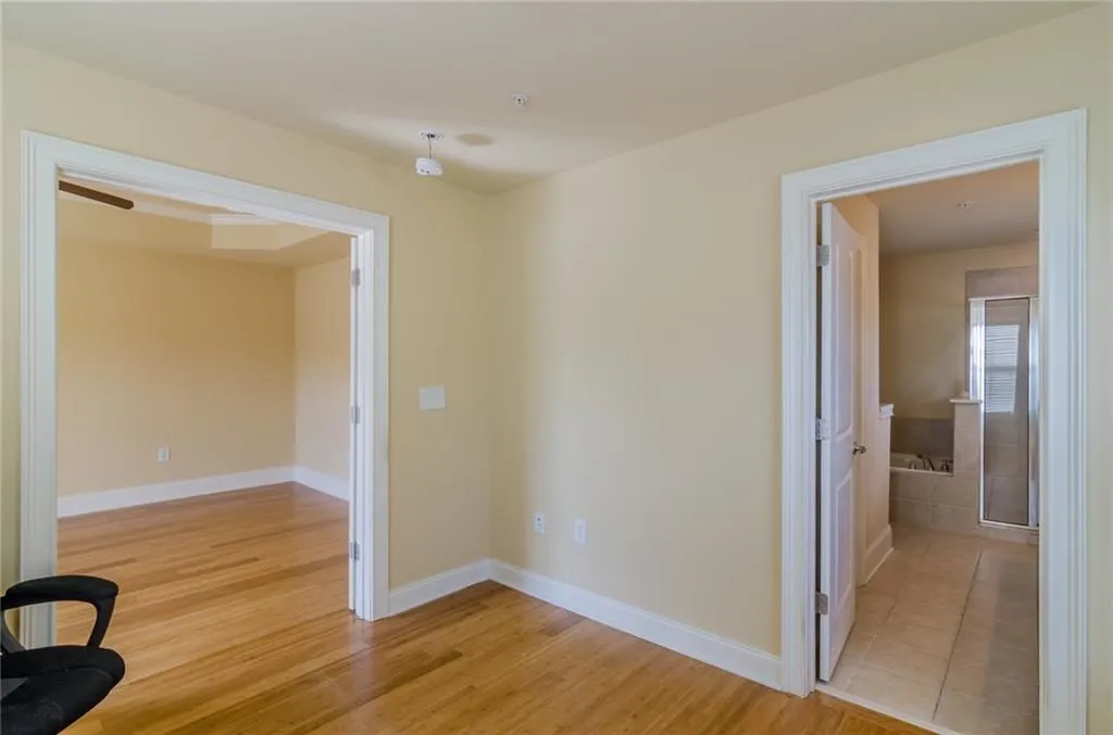 6452 Chariot Street, Sandy Springs, Georgia 30328, 2 Bedrooms Bedrooms, ,2 BathroomsBathrooms,Residential,Sold,6452 Chariot Street,5699528