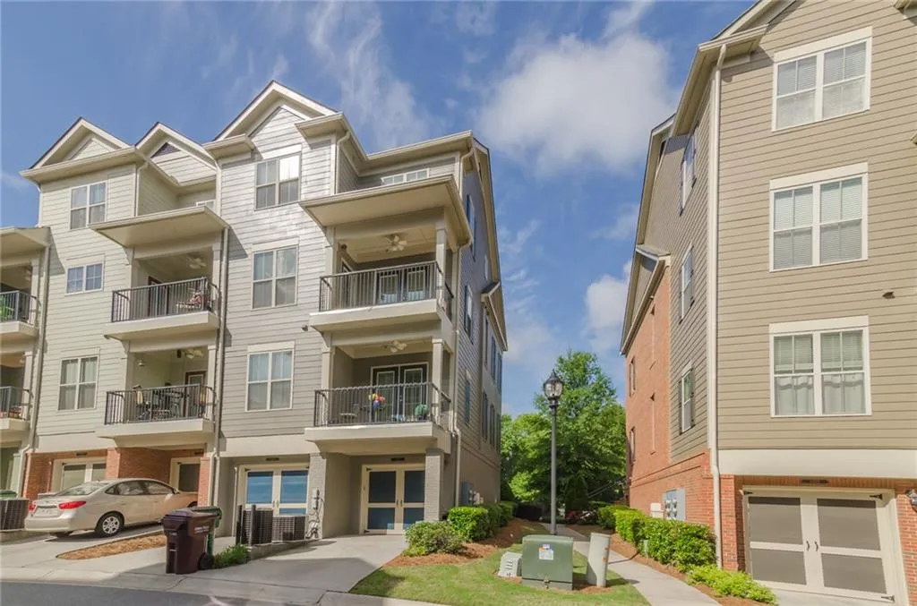 6452 Chariot Street, Sandy Springs, Georgia 30328, 2 Bedrooms Bedrooms, ,2 BathroomsBathrooms,Residential,Sold,6452 Chariot Street,5699528