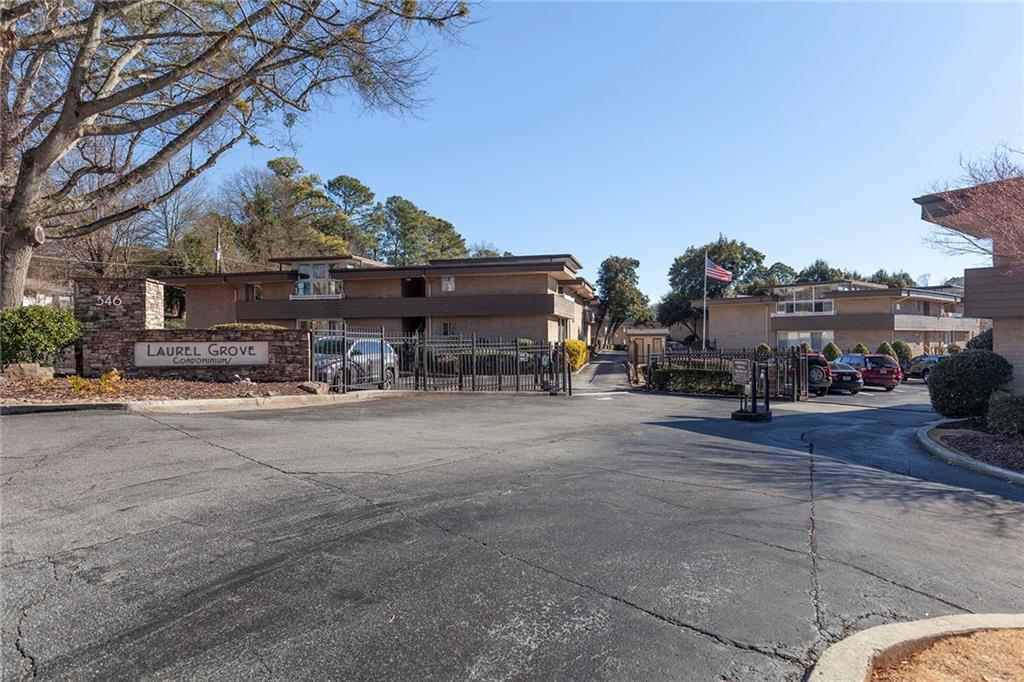 346 Carpenter Drive Unit 80, Sandy Springs, Georgia 30328, 2 Bedrooms Bedrooms, ,2 BathroomsBathrooms,Residential,Sold,346 Carpenter Drive Unit 80,7324480