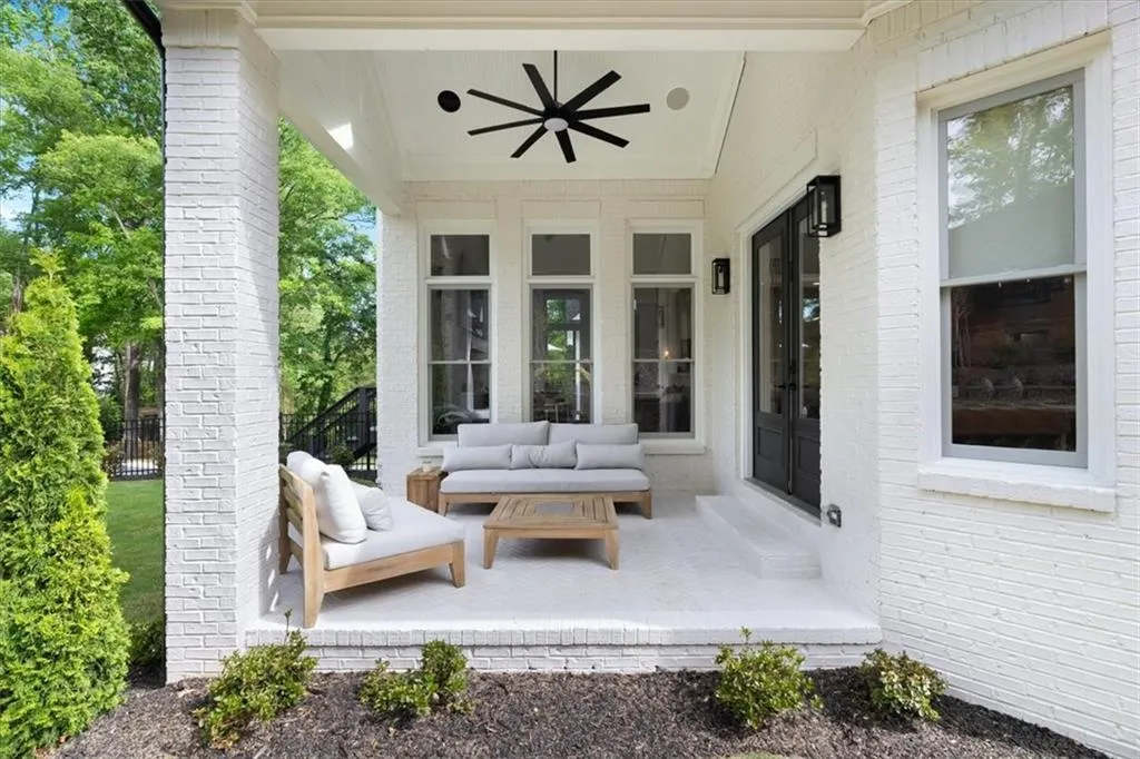 4970 Lake Forrest Drive, Atlanta, Georgia 30342, 6 Bedrooms Bedrooms, ,5 BathroomsBathrooms,Residential,For Sale,4970 Lake Forrest Drive,7754247
