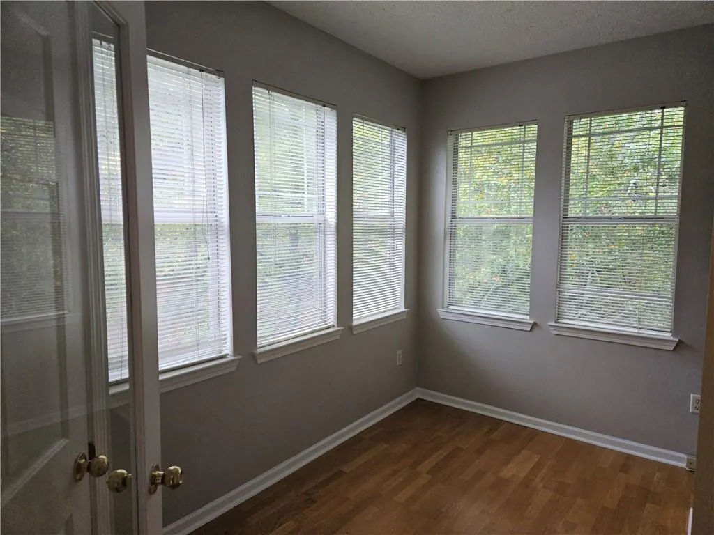 5559 Glenridge Drive Unit 2402, Atlanta, Georgia 30342, 2 Bedrooms Bedrooms, ,1 BathroomBathrooms,Residential,For Sale,5559 Glenridge Drive Unit 2402,7672877 5559 Glenridge Drive Unit 2402, Atlanta, Georgia 30342, 2 Bedrooms Bedrooms, ,1 BathroomBathrooms,Residential,For Sale,5559 Glenridge Drive Unit 2402,7672877