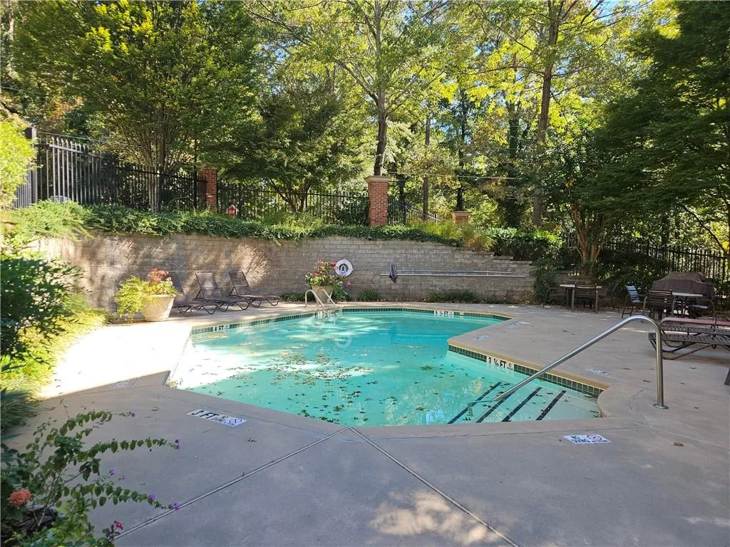 5559 Glenridge Drive Unit 2402, Atlanta, Georgia 30342, 2 Bedrooms Bedrooms, ,1 BathroomBathrooms,Residential,For Sale,5559 Glenridge Drive Unit 2402,7672877 5559 Glenridge Drive Unit 2402, Atlanta, Georgia 30342, 2 Bedrooms Bedrooms, ,1 BathroomBathrooms,Residential,For Sale,5559 Glenridge Drive Unit 2402,7672877