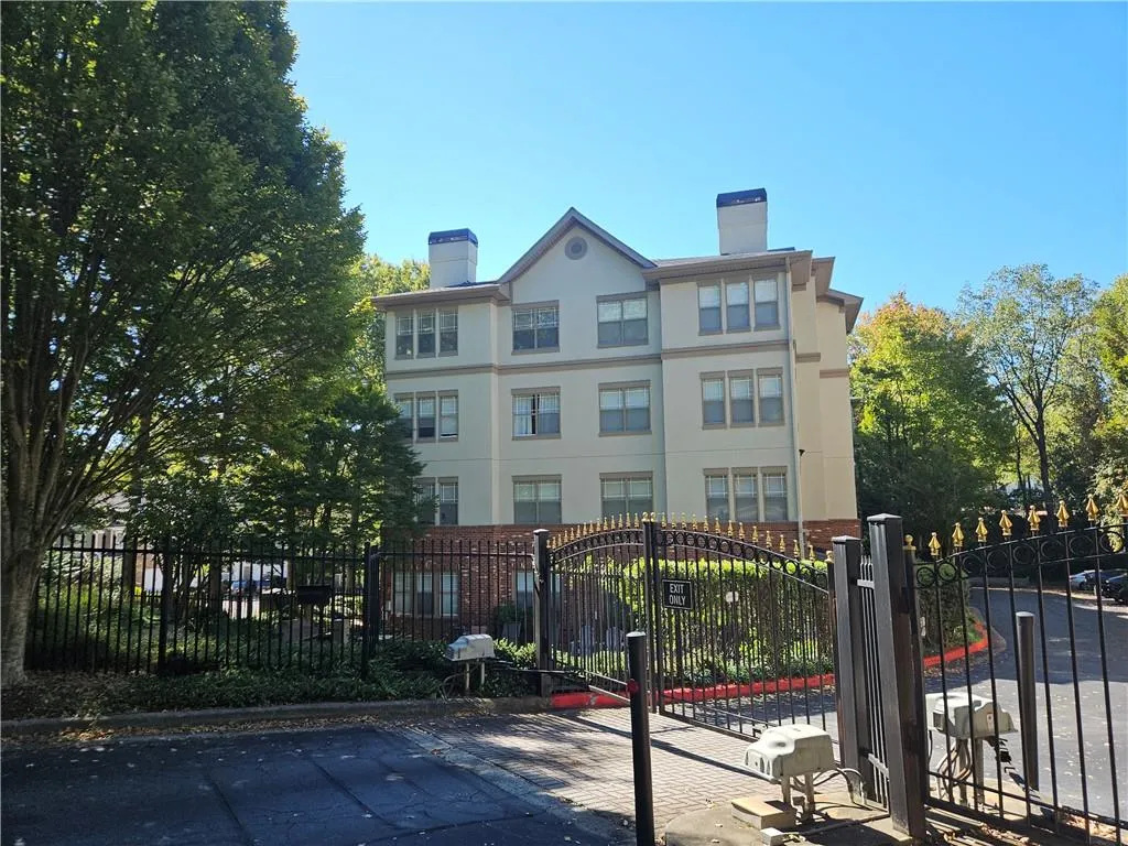 5559 Glenridge Drive Unit 2402, Atlanta, Georgia 30342, 2 Bedrooms Bedrooms, ,1 BathroomBathrooms,Residential,For Sale,5559 Glenridge Drive Unit 2402,7672877 5559 Glenridge Drive Unit 2402, Atlanta, Georgia 30342, 2 Bedrooms Bedrooms, ,1 BathroomBathrooms,Residential,For Sale,5559 Glenridge Drive Unit 2402,7672877